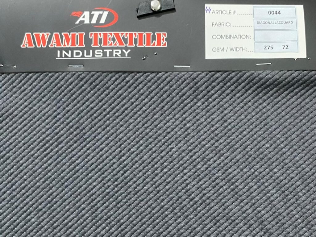 DIAGONAL JACQUARD44